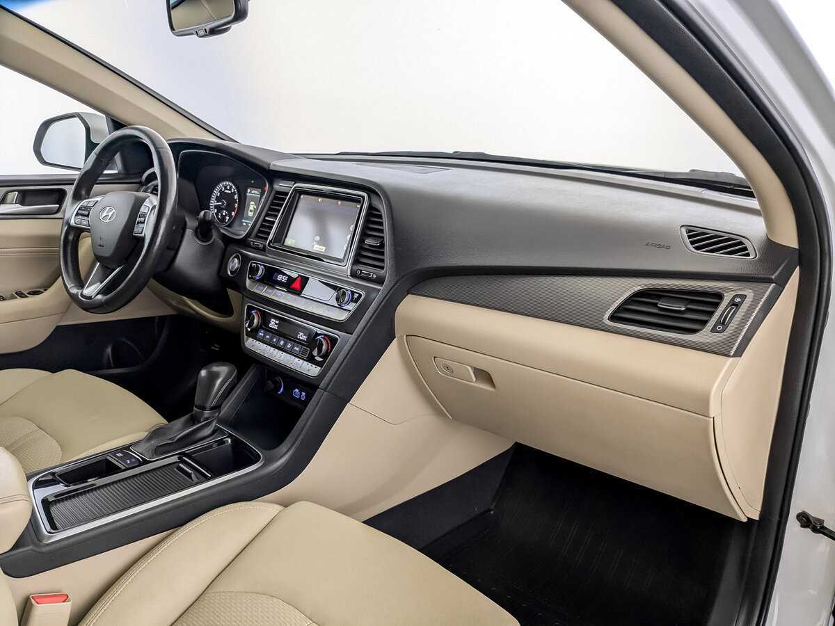 Купить Hyundai Sonata, 2018, 104 357 км.. Фото: #10