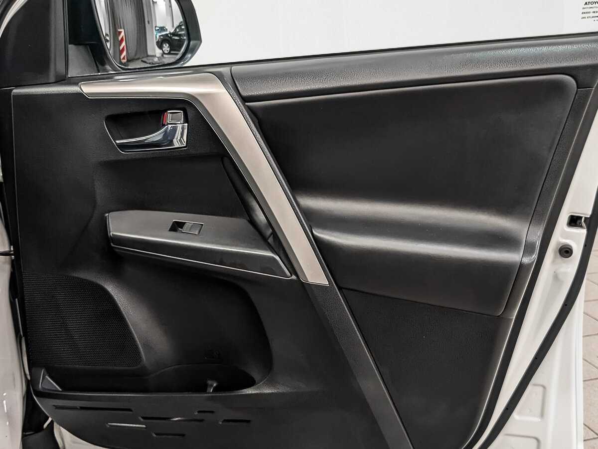 Купить Toyota RAV4, 2017, 148 099 км.. Фото: #24