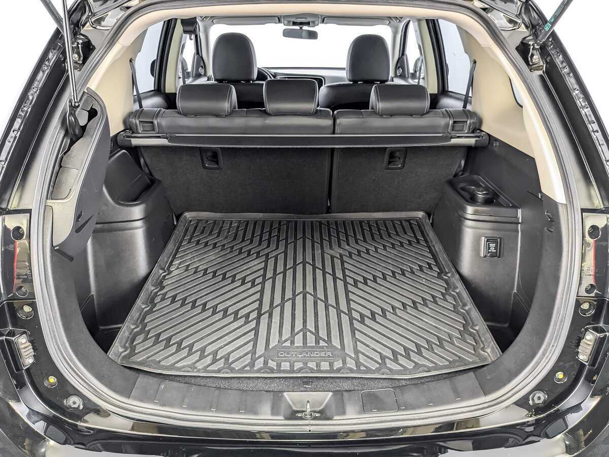 Купить Митсубиши Оутлэндер, 2021, 133 519 км.. Фото: #9