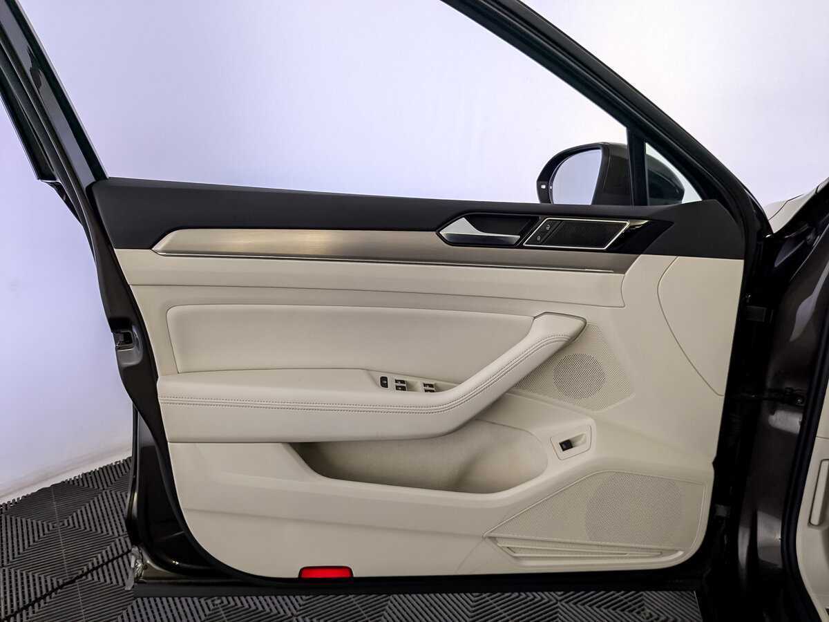 Купить Фольксваген Пассат, 2017, 75 878 км.. Фото: #16