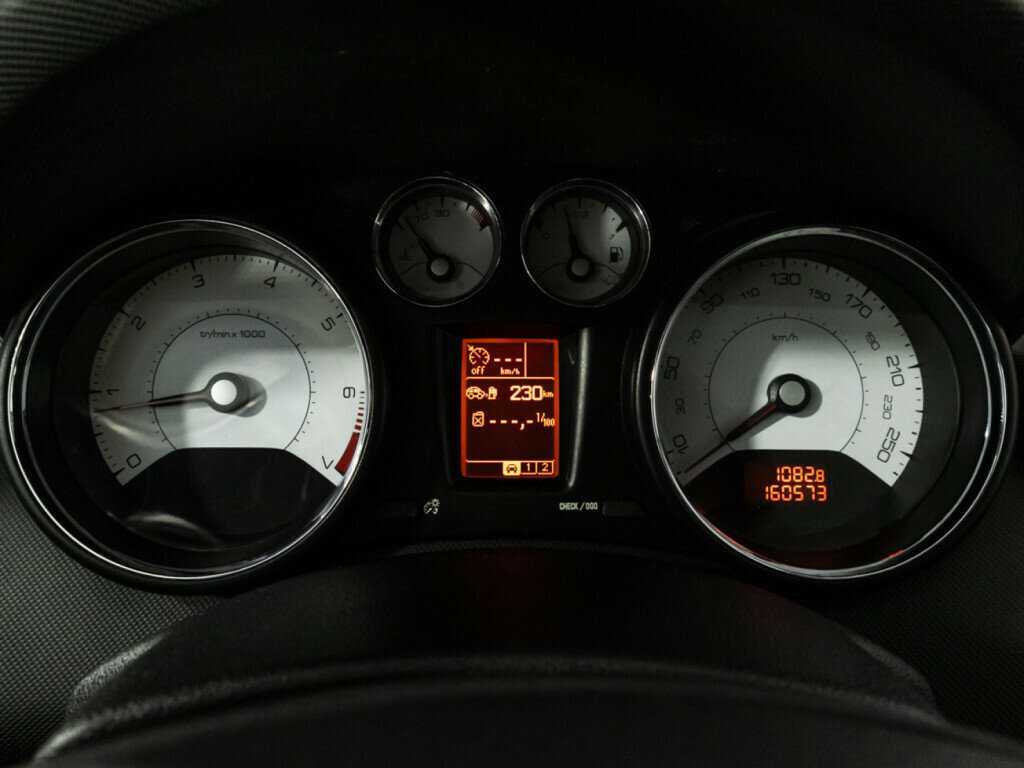 Купить Peugeot 308, 2012, 160 572 км.. Фото: #11