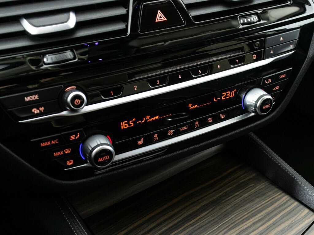 Купить BMW 5 серии, 2017, 152 704 км.. Фото: #20