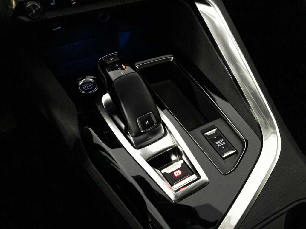 Купить Peugeot 3008, 2021, 30 489 км.. Фото: #15