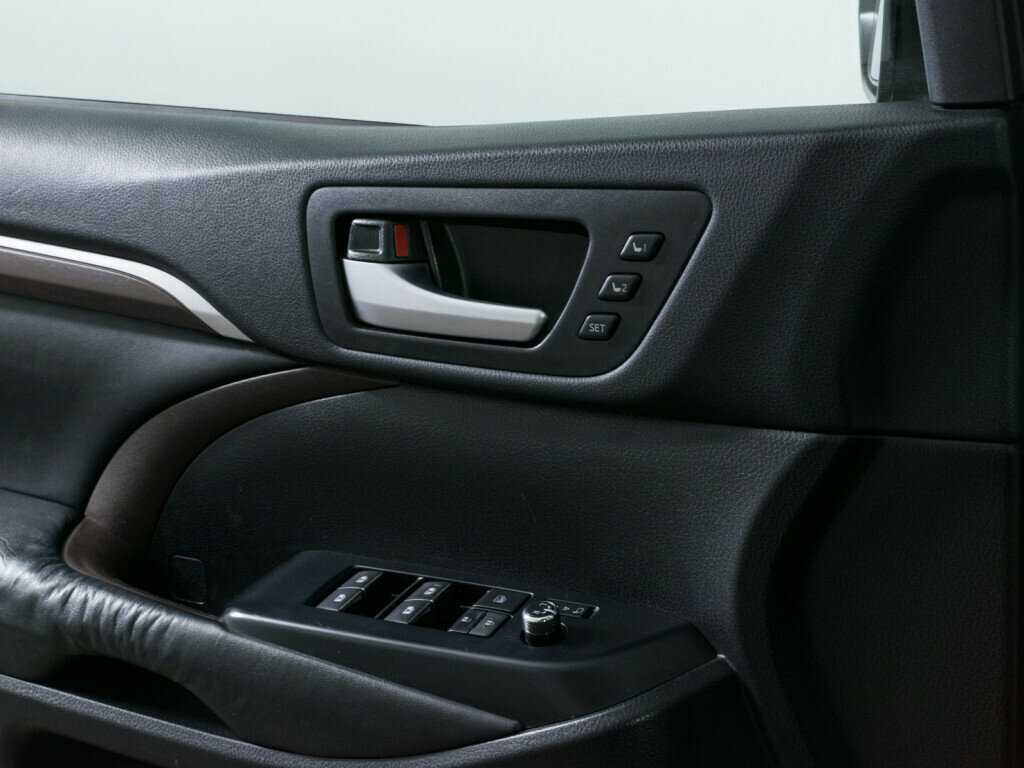 Купить Toyota Highlander, 2014, 189 155 км.. Фото: #16