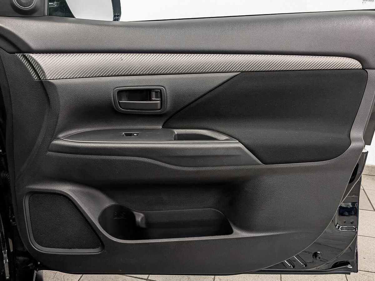 Купить Митсубиши Оутлэндер, 2018, 71 221 км.. Фото: #23