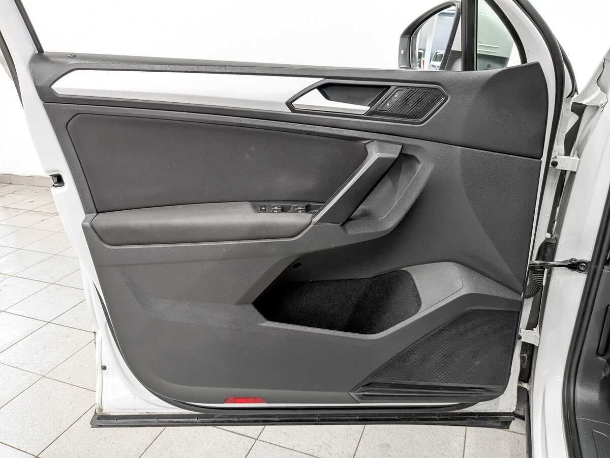 Купить Volkswagen Tiguan, 2021, 163 148 км.. Фото: #17