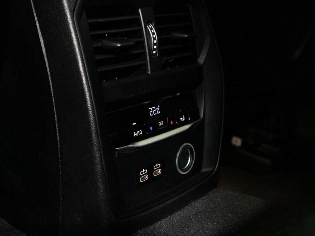 Купить BMW 3 серии, 2019, 94 470 км.. Фото: #20