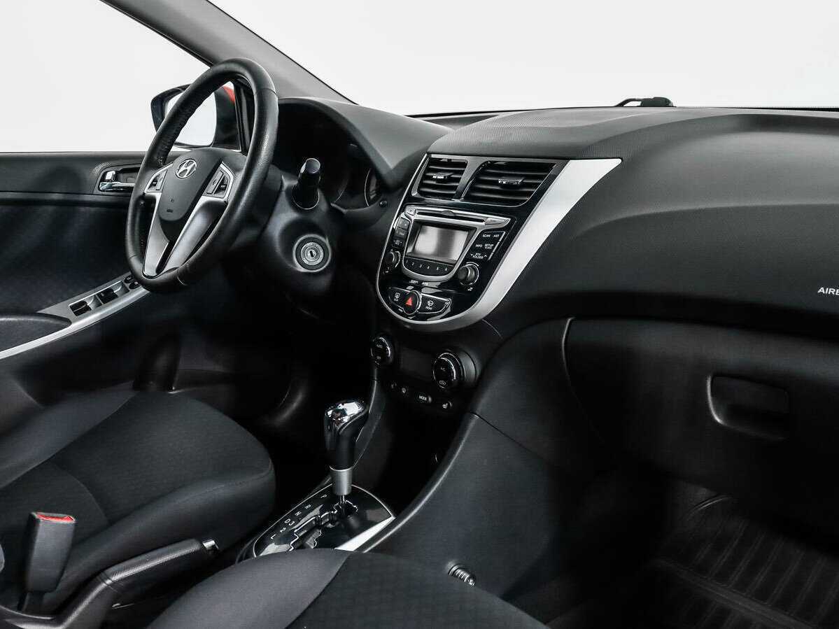 Купить Hyundai Solaris, 2012, 178 262 км.. Фото: #10