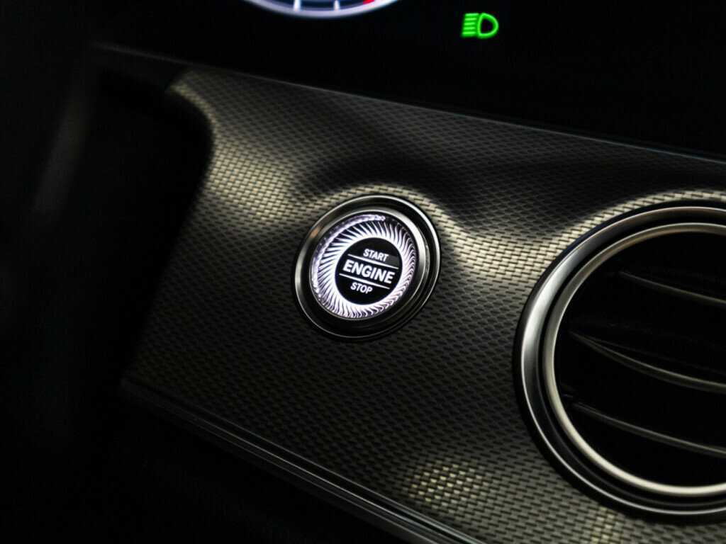 Купить Mercedes-Benz E-Класс, 2018, 102 797 км.. Фото: #19
