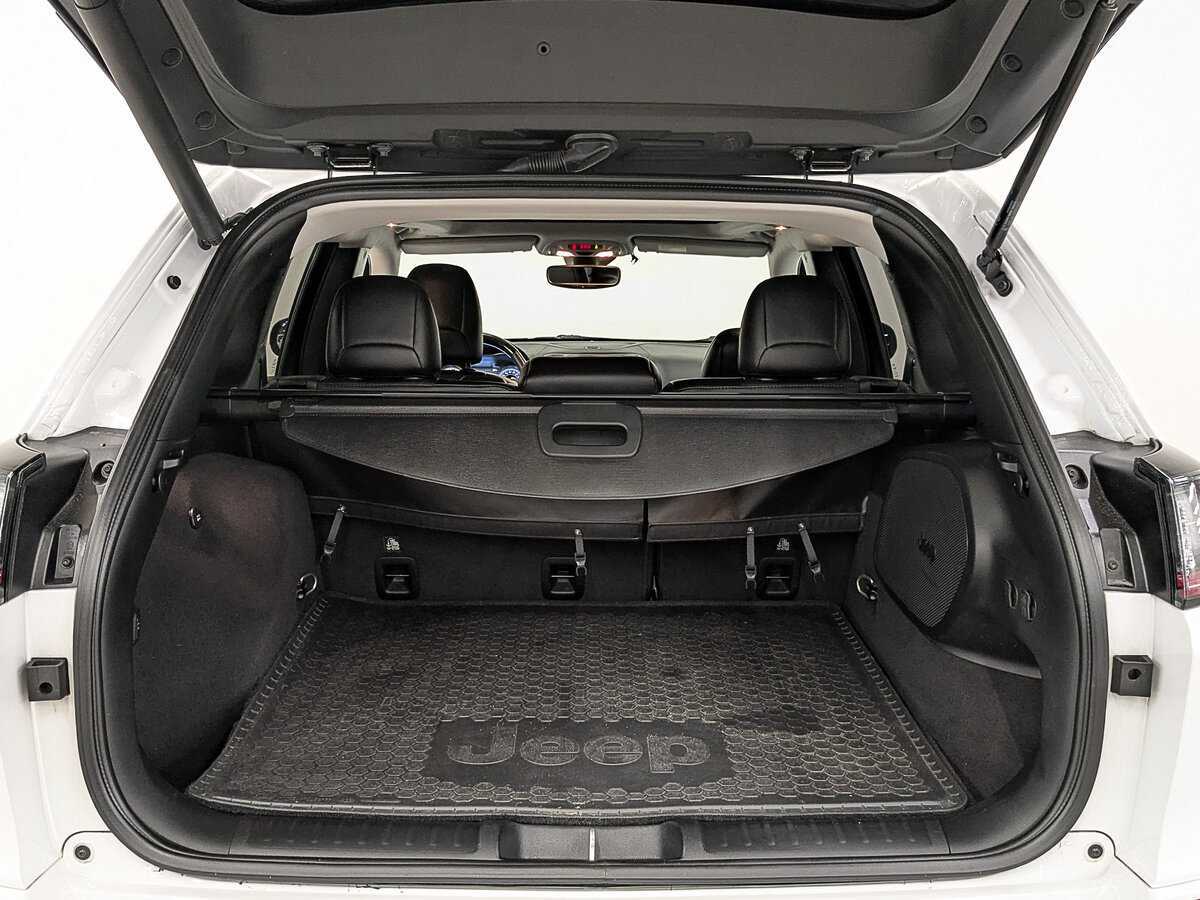 Купить Jeep Cherokee, 2019, 54 809 км.. Фото: #9