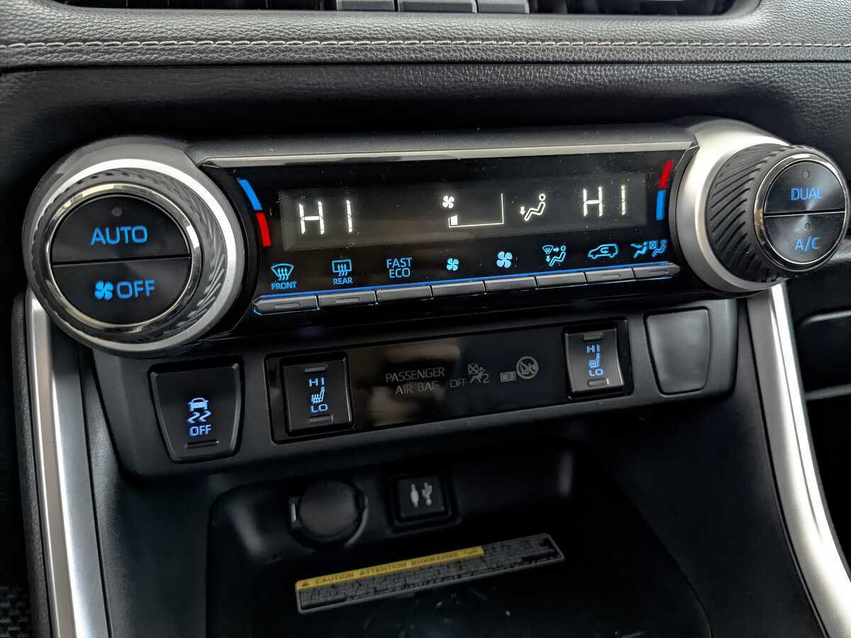 Купить Toyota RAV4, 2019, 130 242 км.. Фото: #27