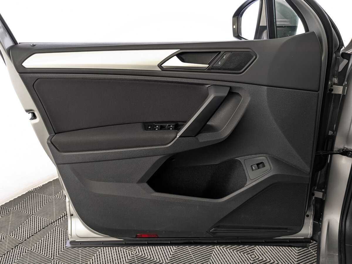 Купить Volkswagen Tiguan, 2020, 29 253 км.. Фото: #18