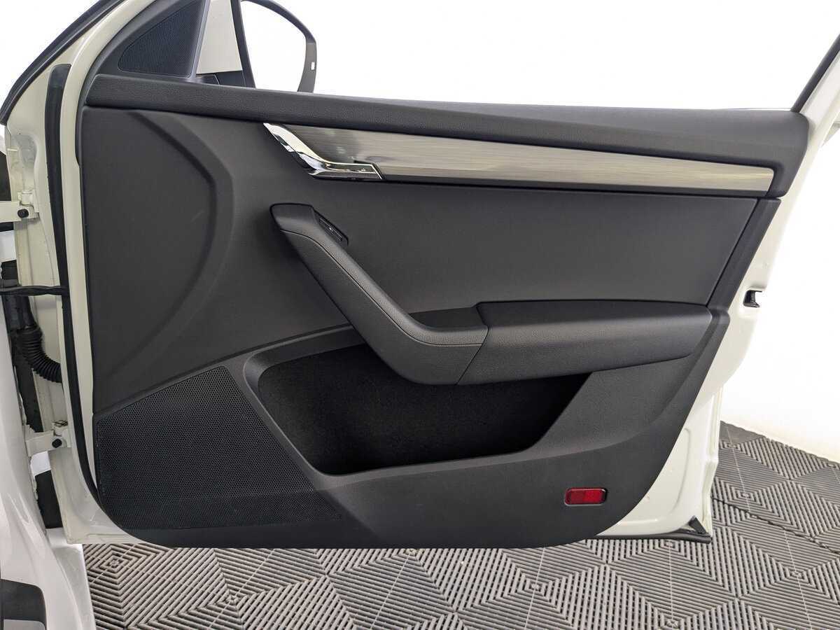 Купить Шкода Октавия, 2020, 57 463 км.. Фото: #23