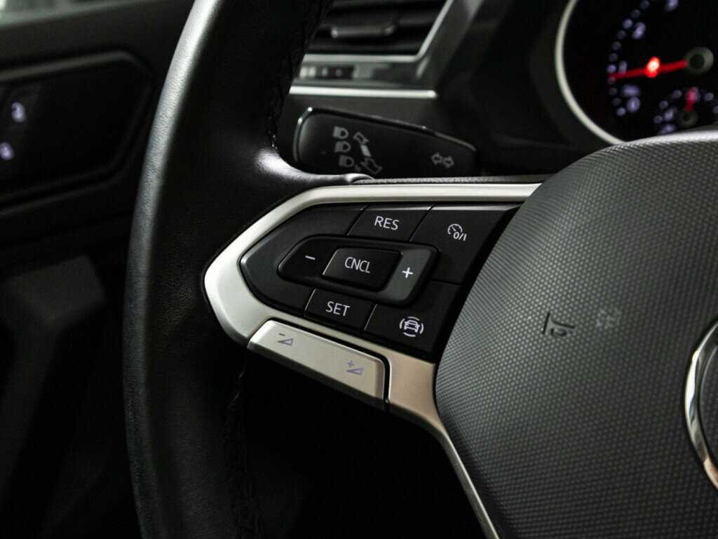 Купить Volkswagen Tiguan, 2021, 34 956 км.. Фото: #19
