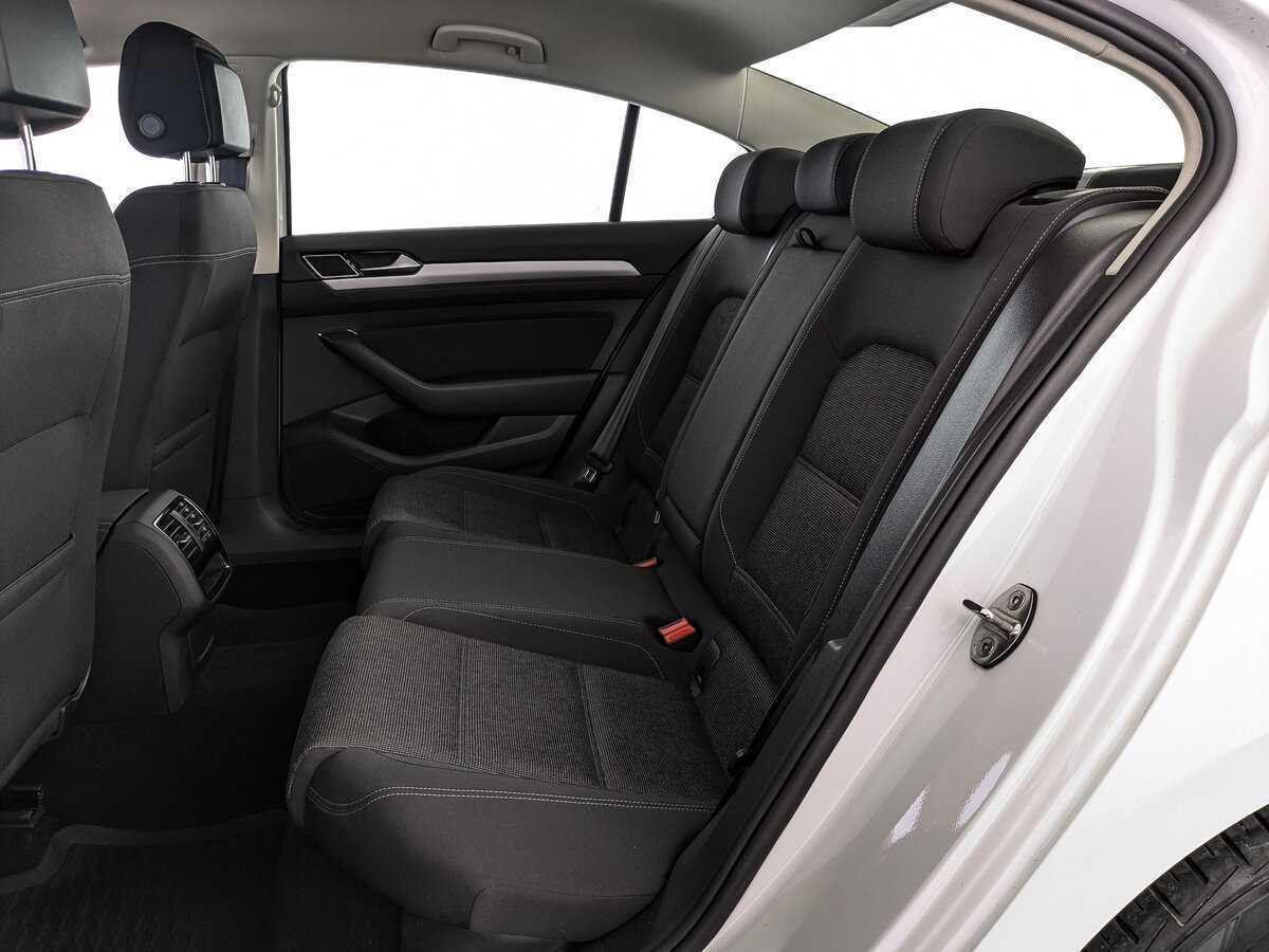 Купить Фольксваген Пассат, 2019, 56 357 км.. Фото: #17