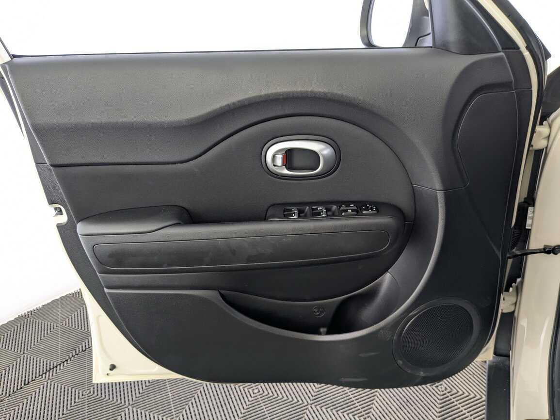 Купить Kia Soul, 2018, 35 629 км.. Фото: #16
