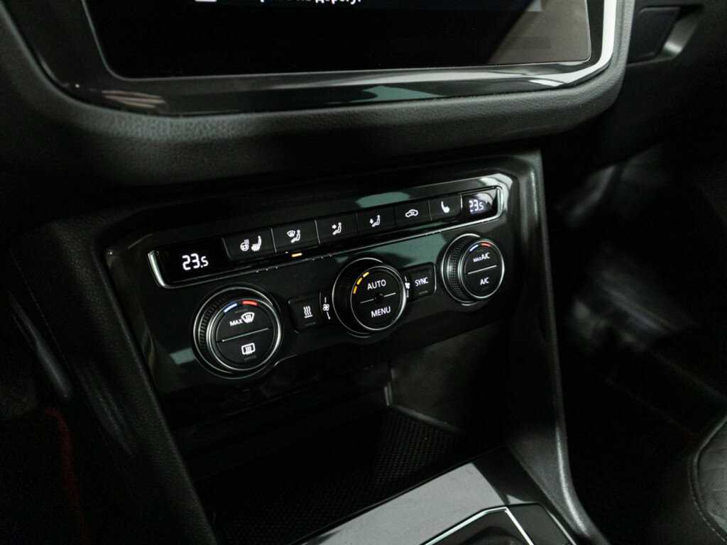 Купить Volkswagen Tiguan, 2019, 115 775 км.. Фото: #17