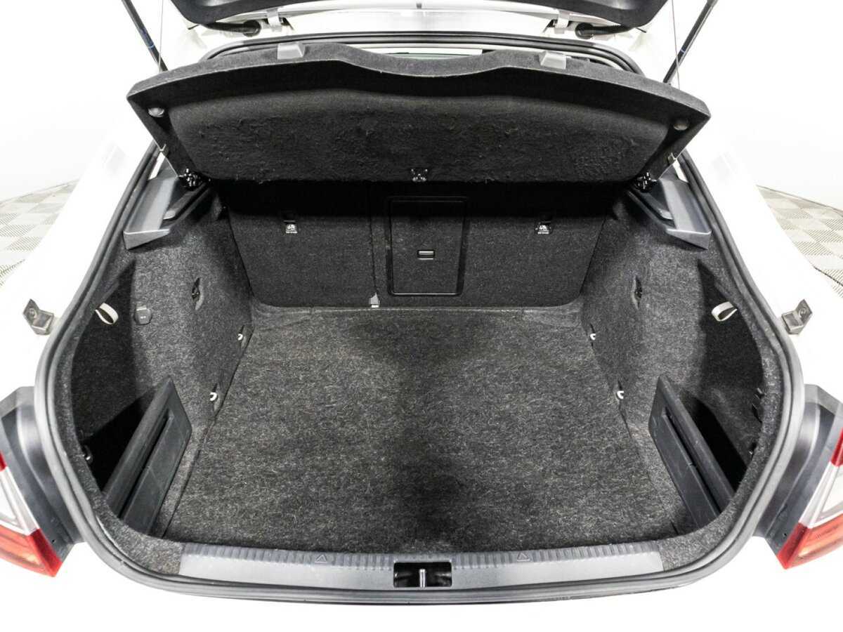 Купить Шкода Октавия, 2017, 119 479 км.. Фото: #14