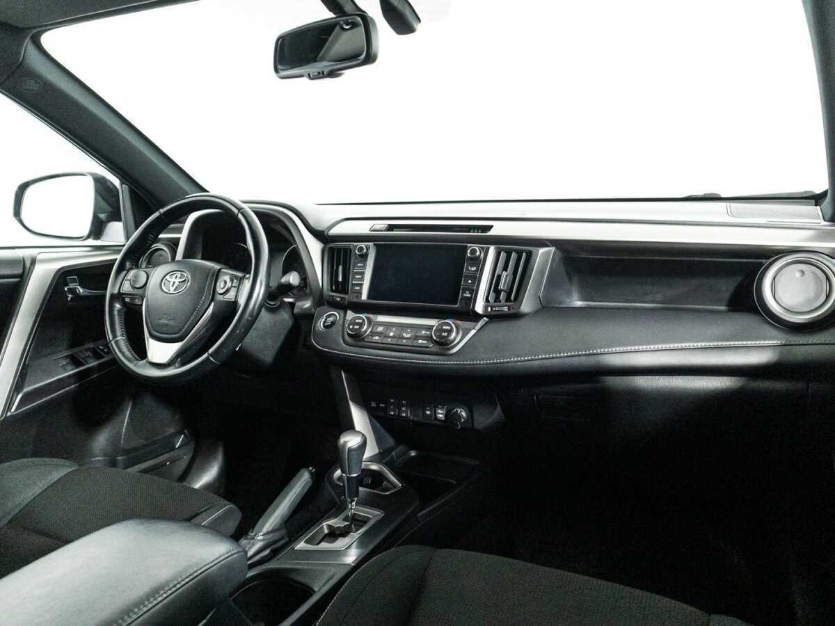 Купить Toyota RAV4, 2019, 135 650 км.. Фото: #8