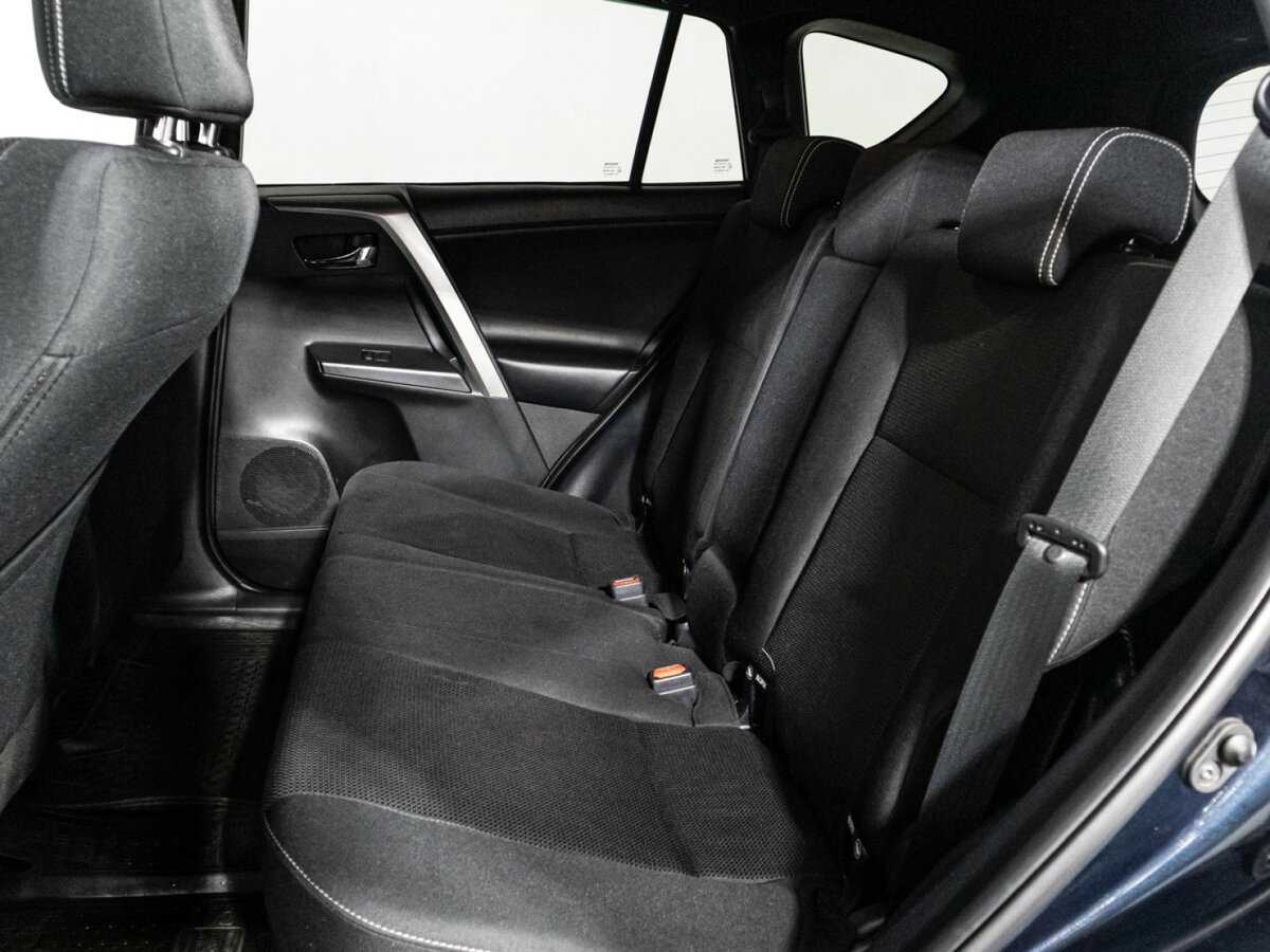 Купить Toyota RAV4, 2019, 135 650 км.. Фото: #9