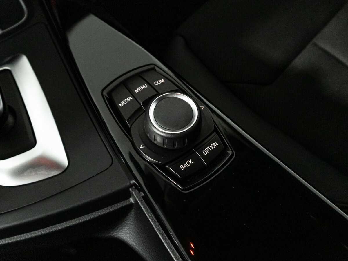 Купить BMW 3 серии, 2018, 69 769 км.. Фото: #16