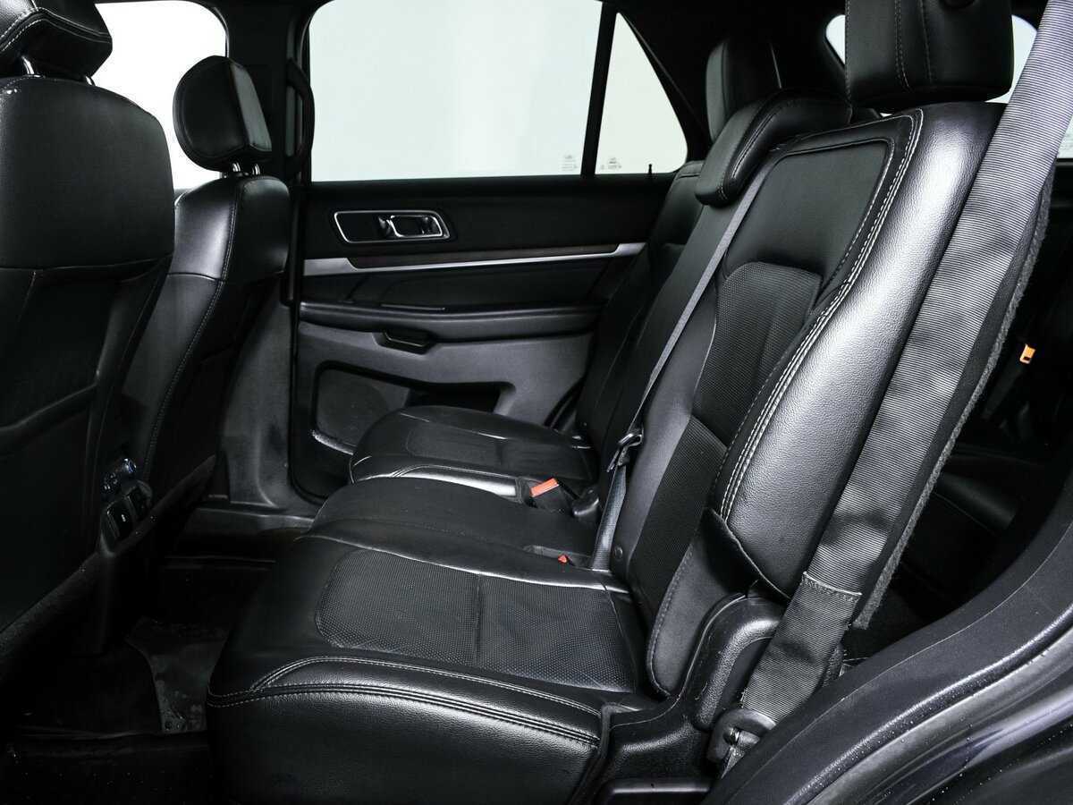 Купить Ford Explorer, 2016, 124 598 км.. Фото: #10