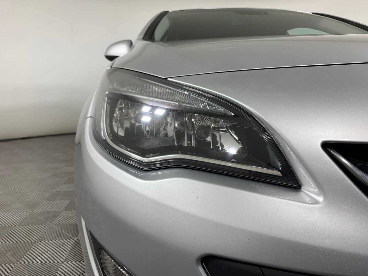 Купить Opel Astra, 2012, 117 404 км.. Фото: #9