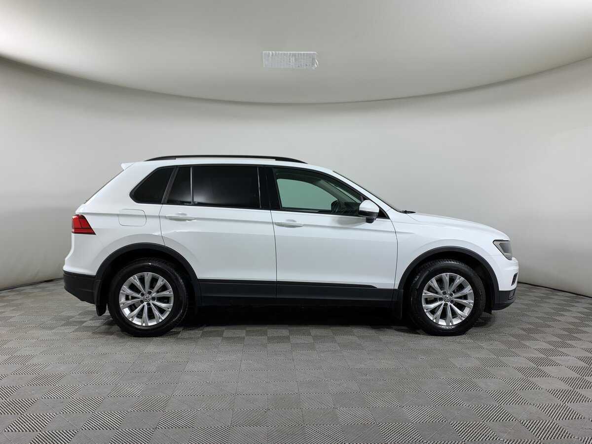 Купить Volkswagen Tiguan, 2018, 76 673 км.. Фото: #3