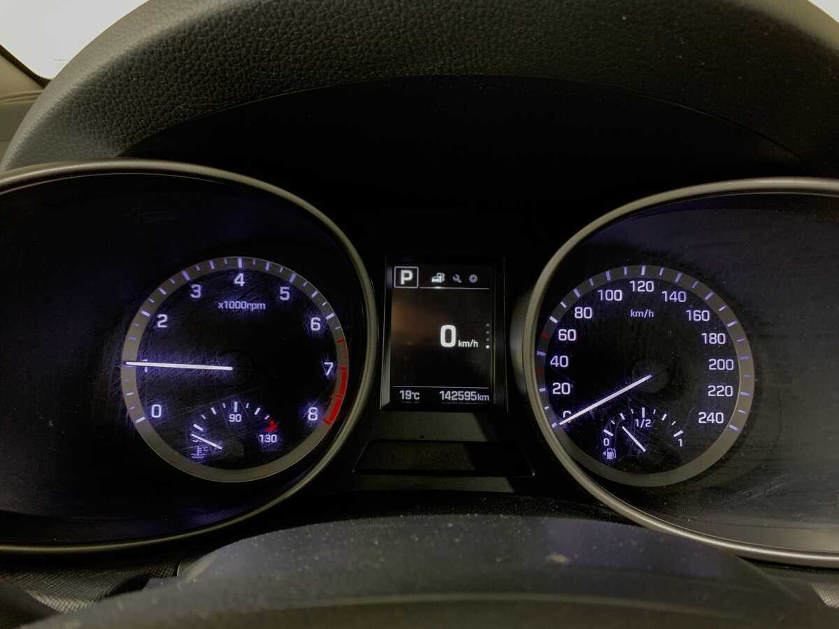 Купить Hyundai Santa Fe, 2017, 142 200 км.. Фото: #11