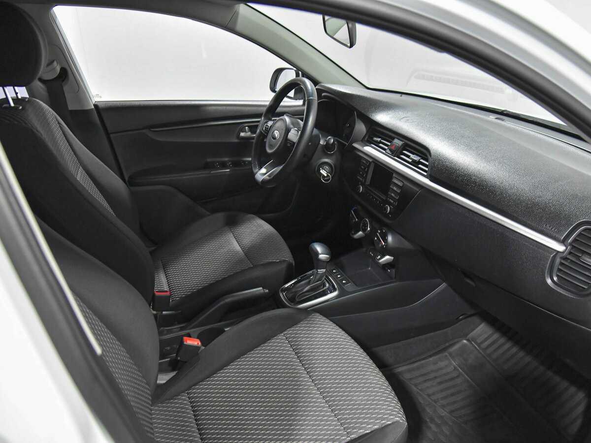 Купить Kia Rio, 2018, 83 331 км.. Фото: #14