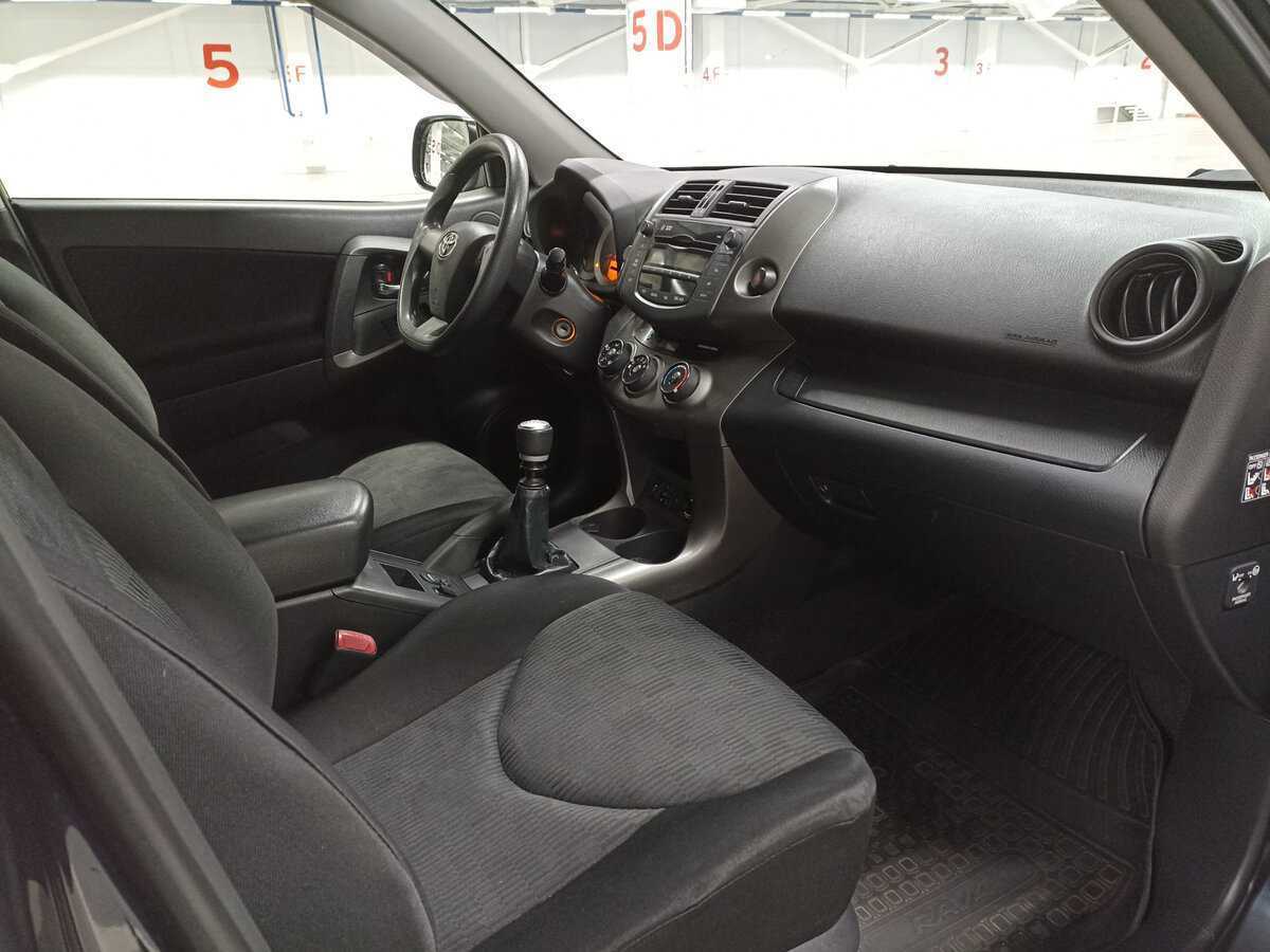 Купить Toyota RAV4, 2012, 162 790 км.. Фото: #10