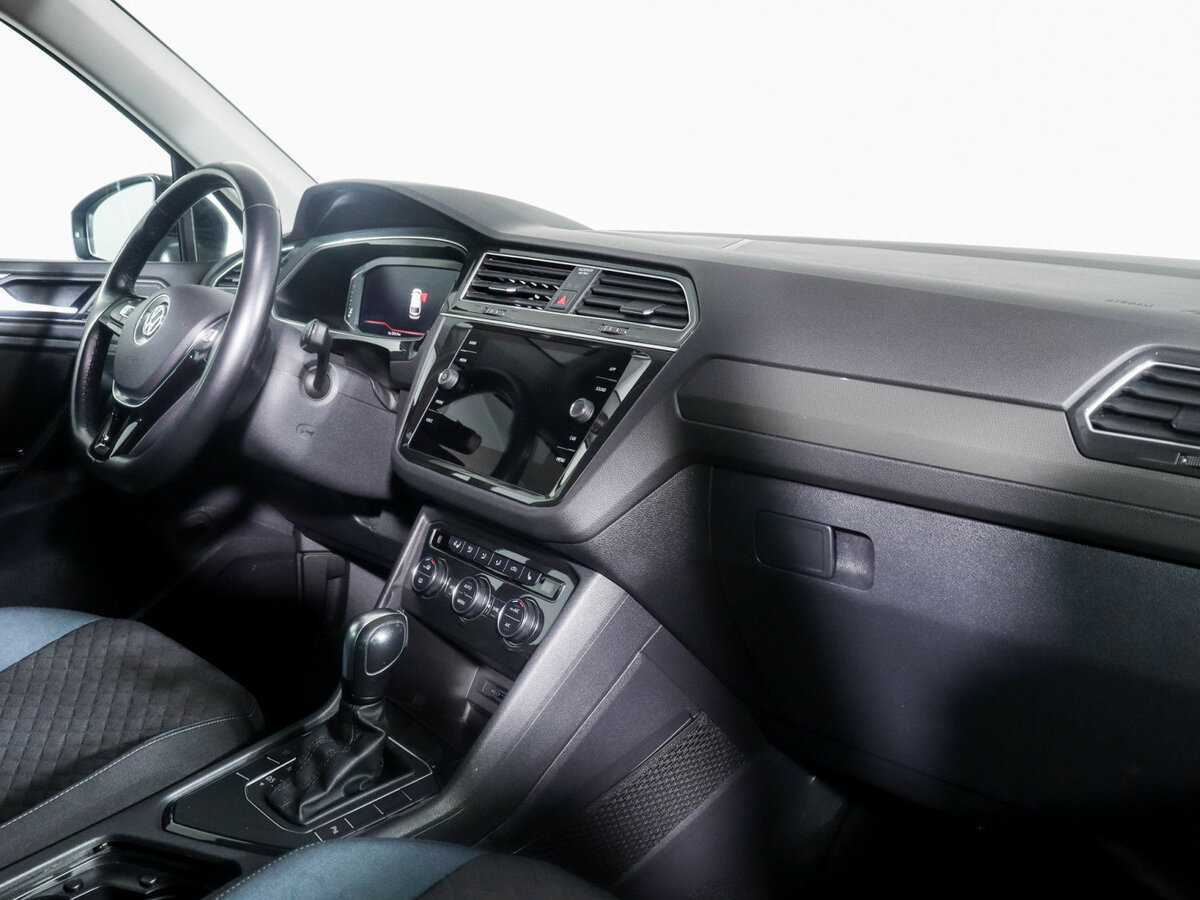 Купить Volkswagen Tiguan, 2020, 81 700 км.. Фото: #5