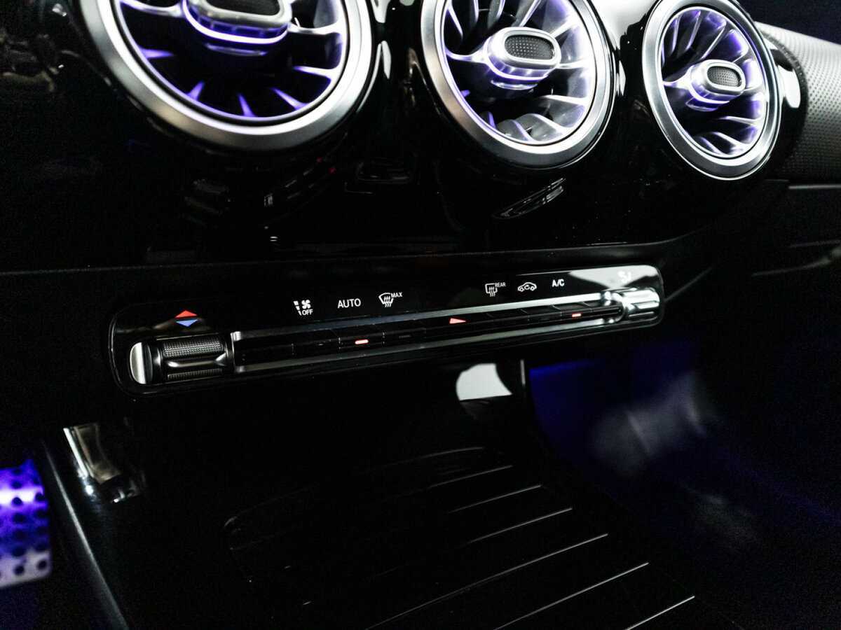 Купить Mercedes-Benz CLA, 2019, 116 821 км.. Фото: #14