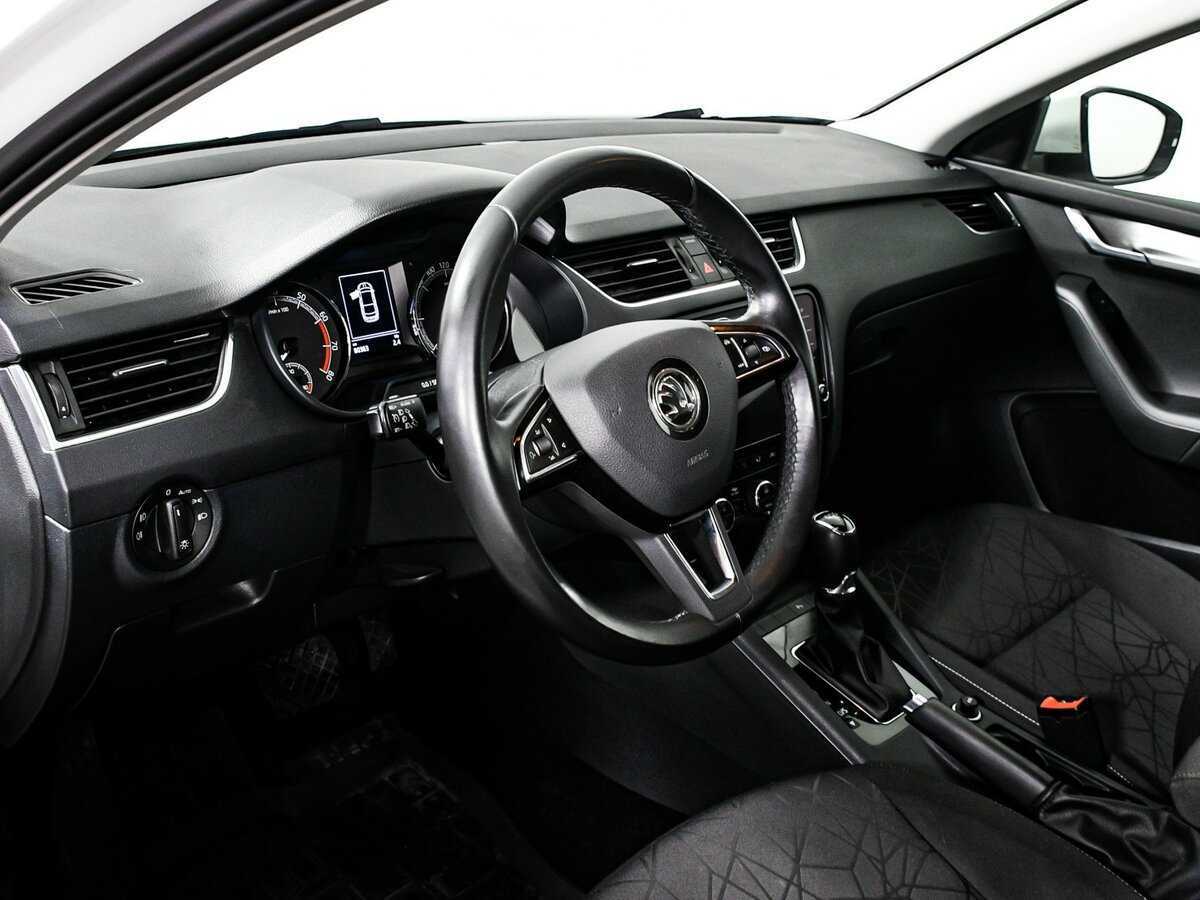 Купить Шкода Октавия, 2019, 80 360 км.. Фото: #9