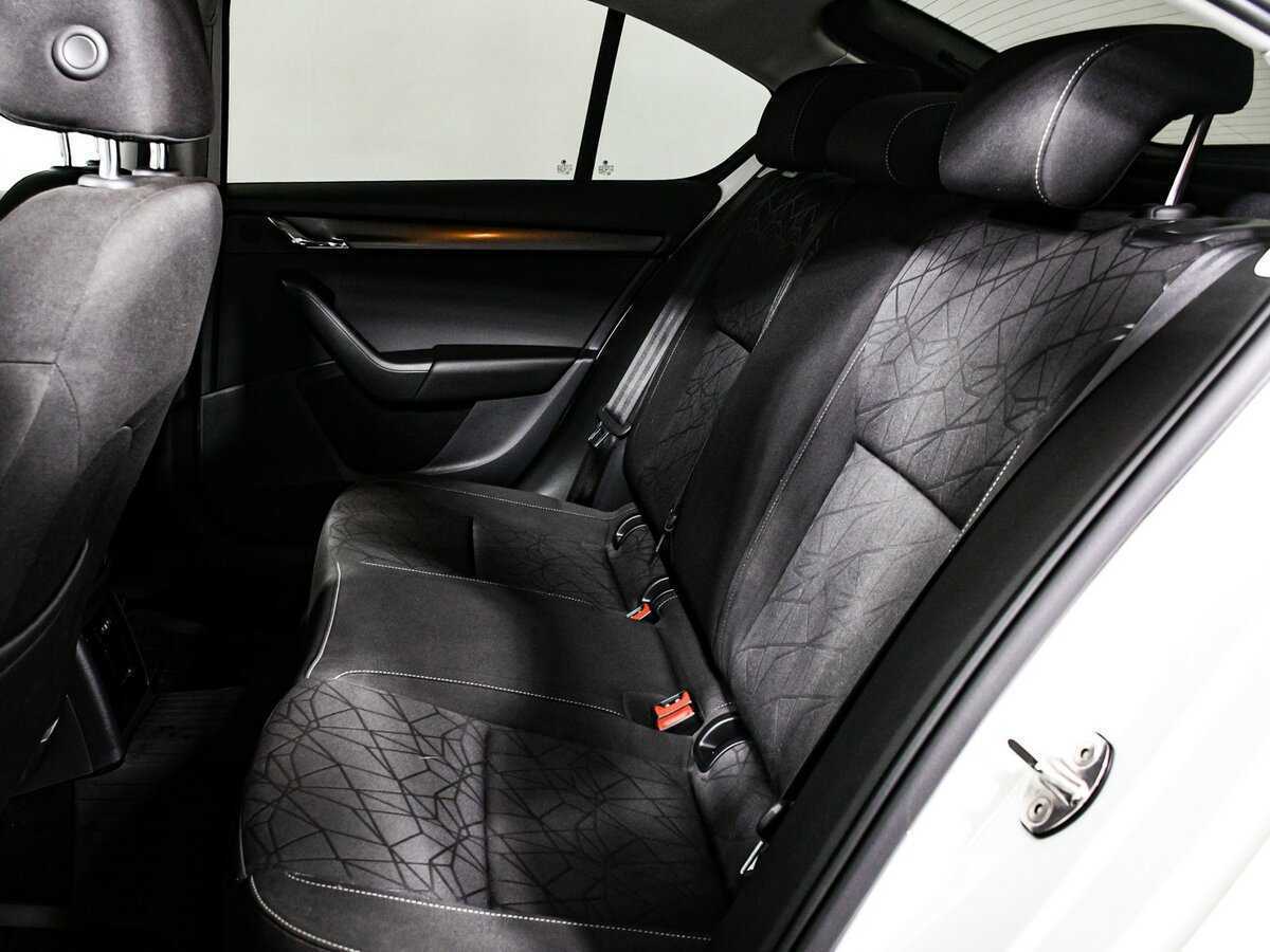 Купить Шкода Октавия, 2019, 80 360 км.. Фото: #10