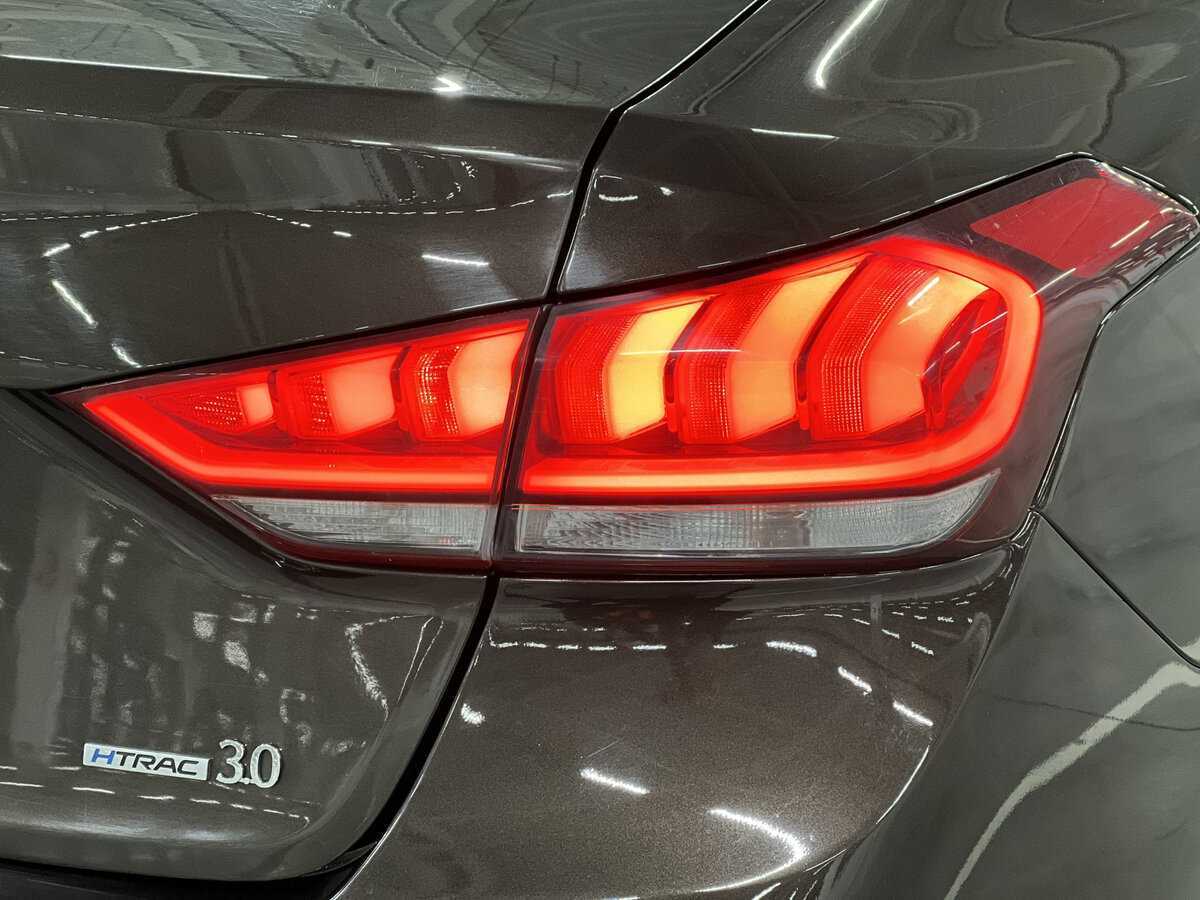 Купить Hyundai Genesis, 2014, 256 260 км.. Фото: #8