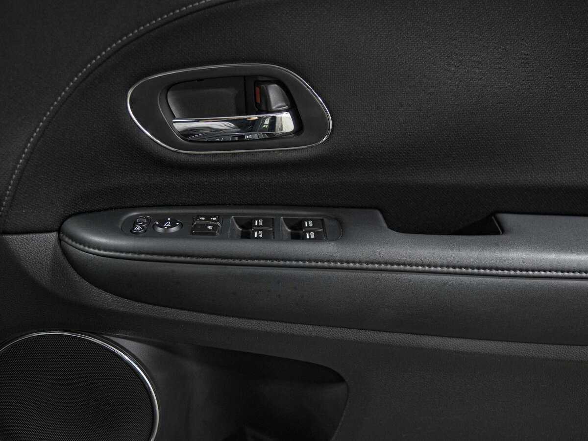 Купить Honda Vezel, 2014, 141 445 км.. Фото: #12