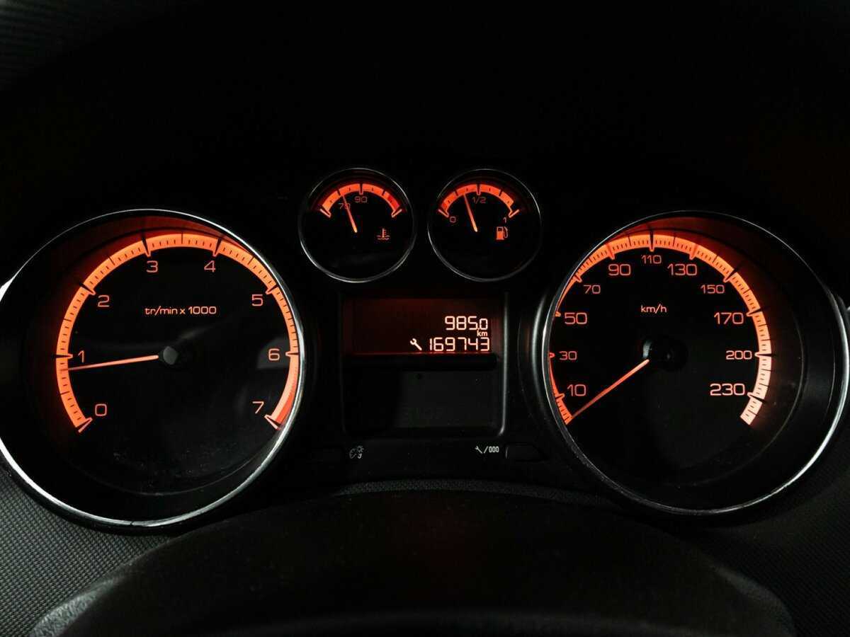 Купить Peugeot 408, 2013, 169 740 км.. Фото: #11