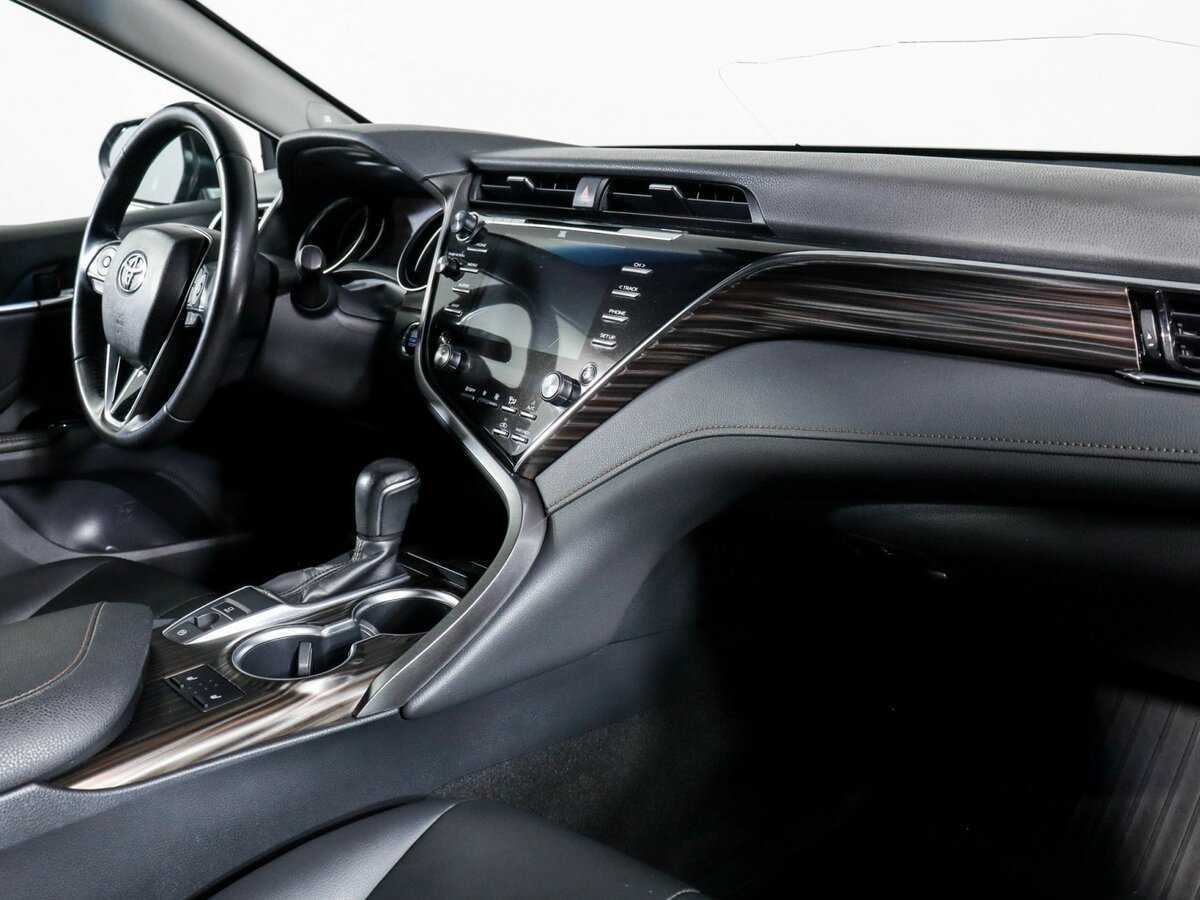 Купить Toyota Camry, 2018, 83 610 км.. Фото: #5