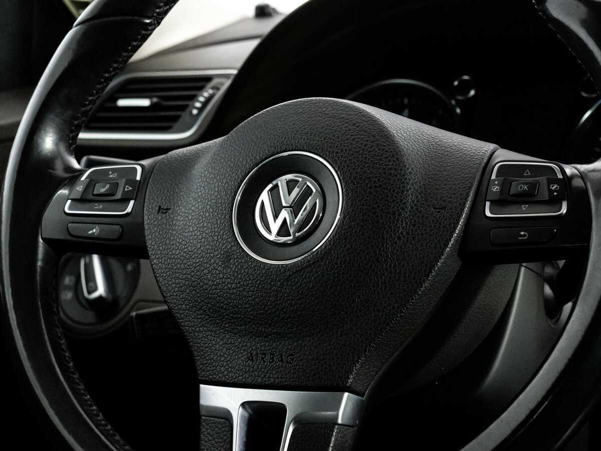 Купить Volkswagen Passat, 2012, 245 842 км.. Фото: #9