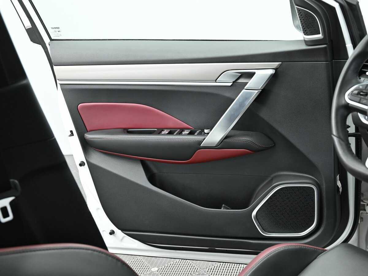 Купить Geely Coolray, 2022, 40 000 км.. Фото: #8