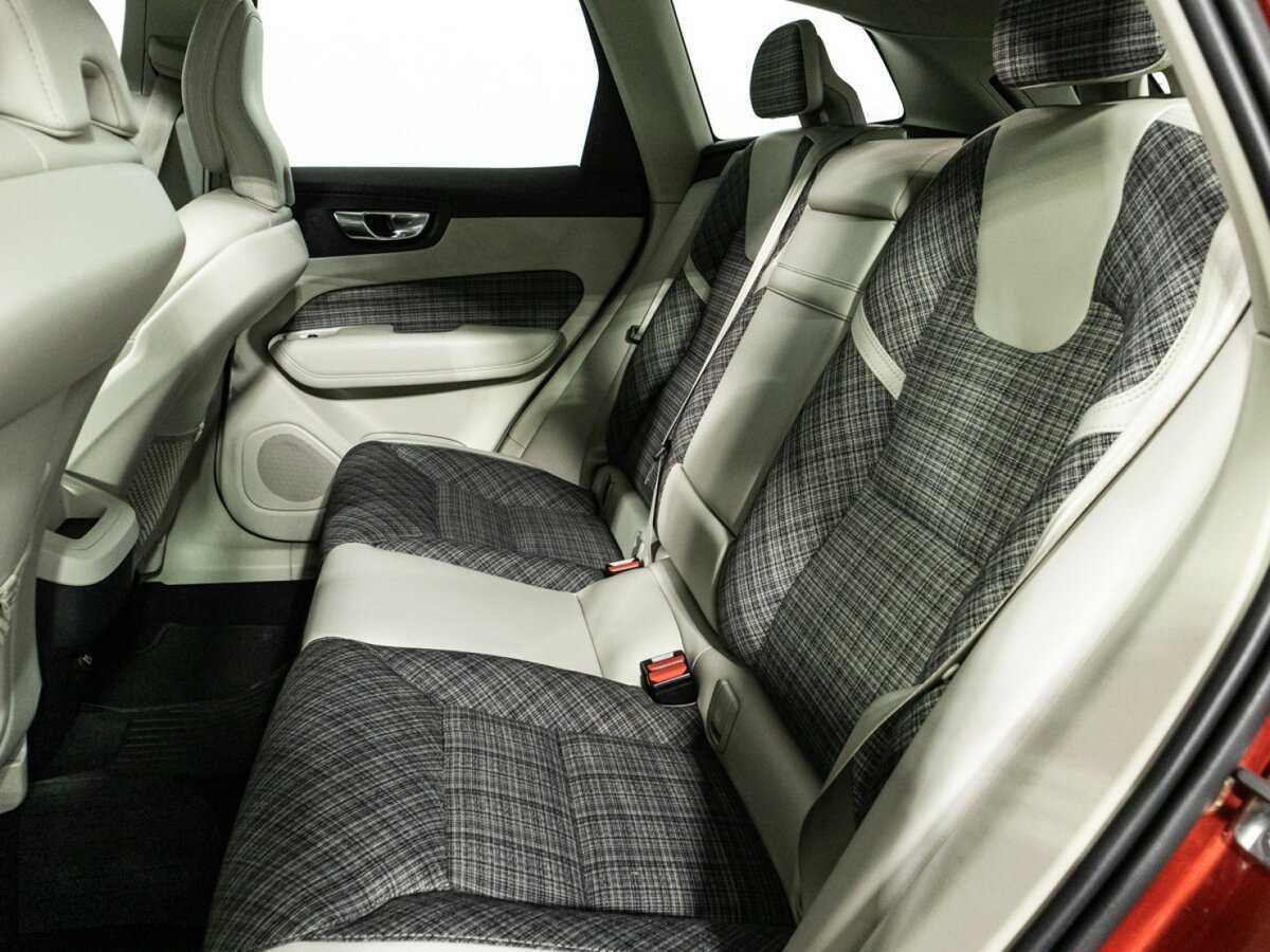 Купить Volvo XC60, 2019, 175 945 км.. Фото: #9