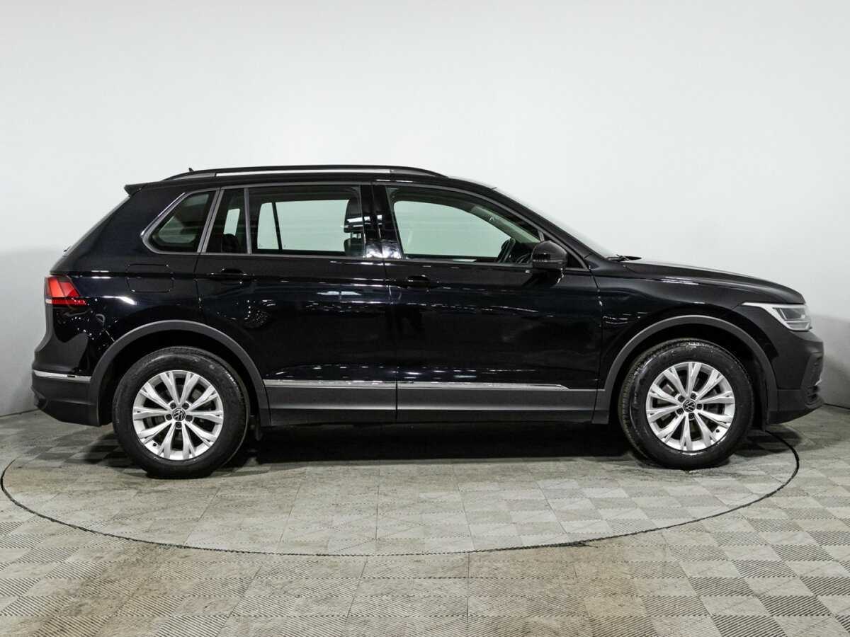 Купить Volkswagen Tiguan, 2020, 66 995 км.. Фото: #3