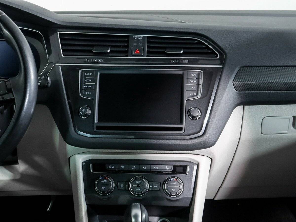 Купить Volkswagen Tiguan, 2017, 44 377 км.. Фото: #12
