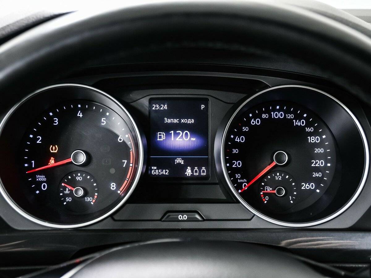 Купить Volkswagen Tiguan, 2019, 68 130 км.. Фото: #9