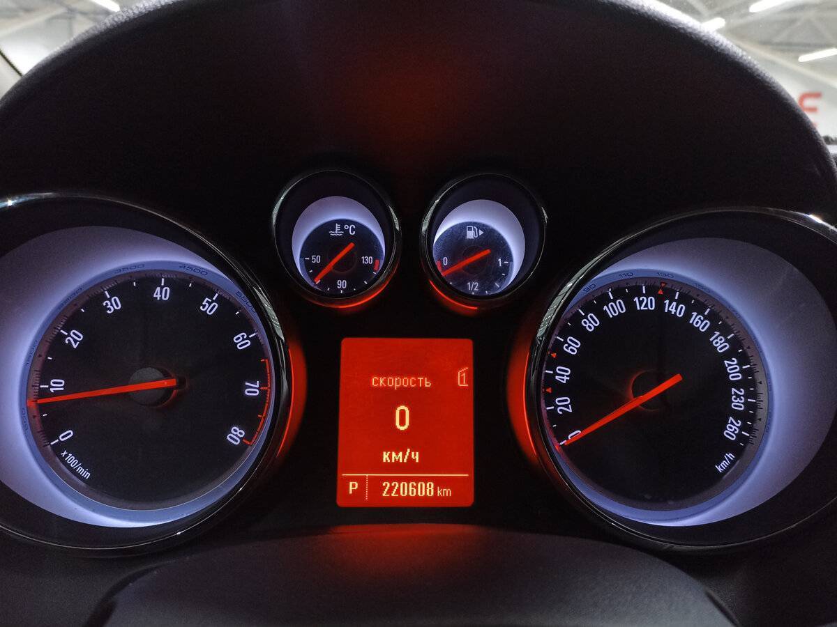 Купить Opel Astra, 2012, 220 001 км.. Фото: #12