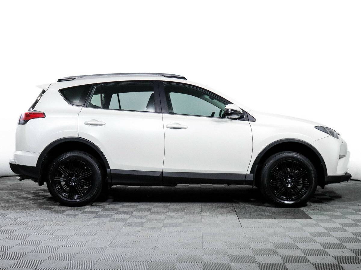 Купить Toyota RAV4, 2017, 59 900 км.. Фото: #3