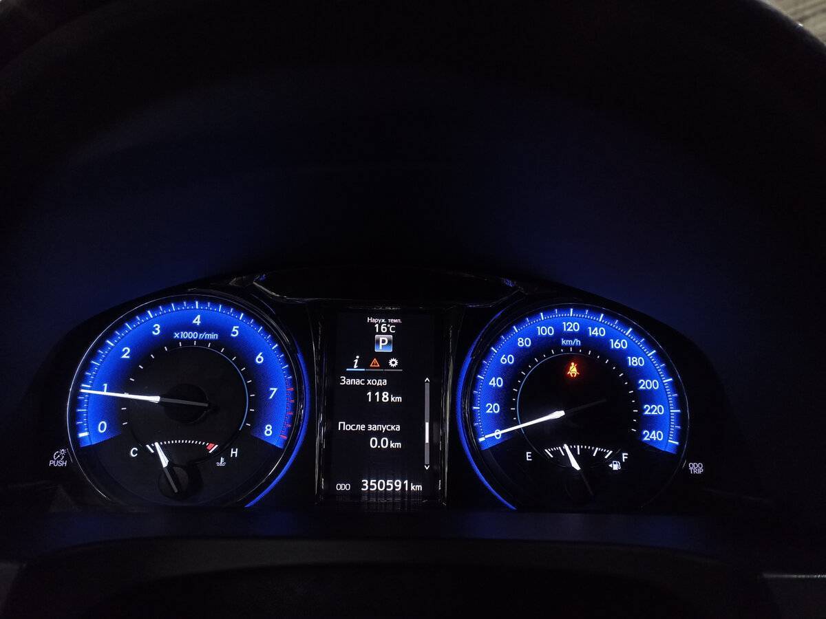 Купить Toyota Camry, 2016, 350 593 км.. Фото: #12