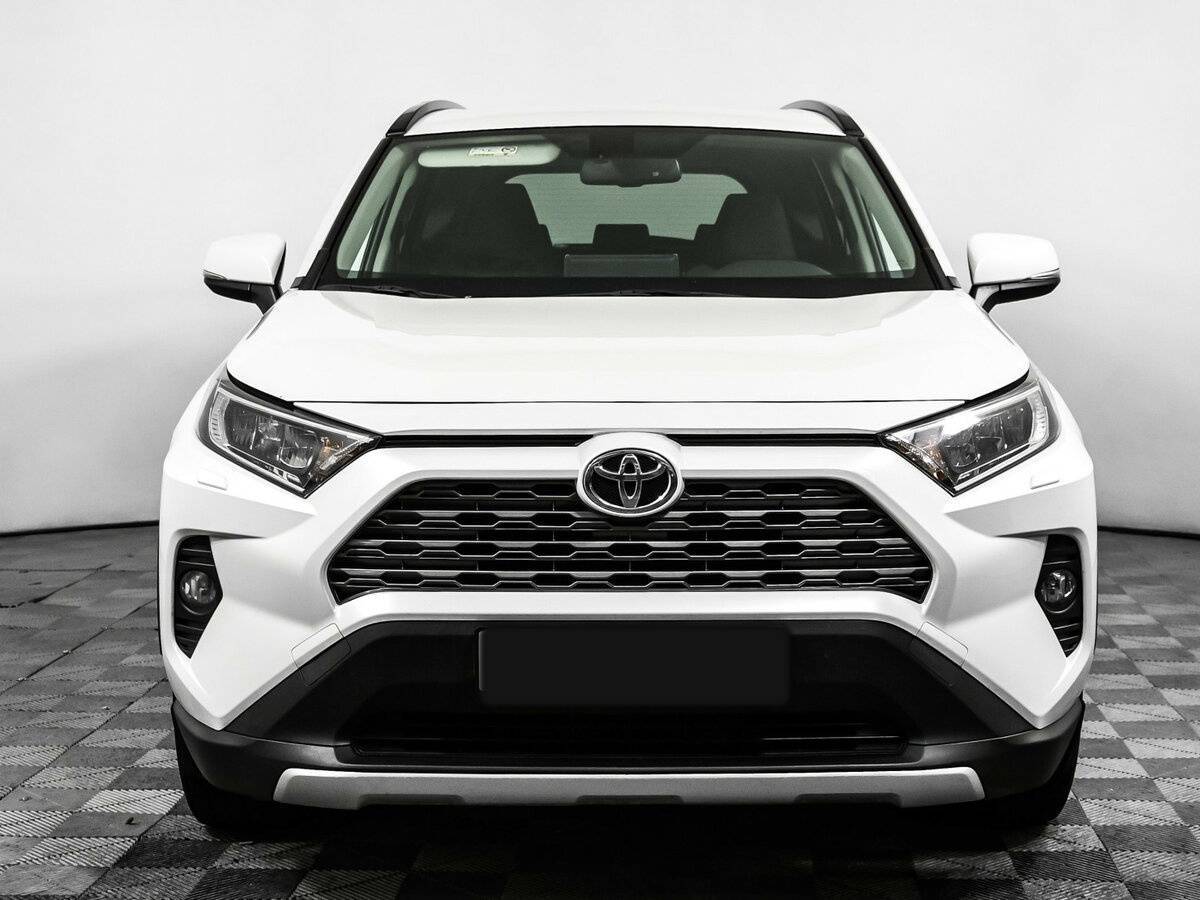 Купить Toyota RAV4, 2021, 127 477 км.. Фото: #1