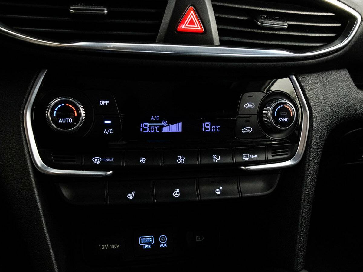 Купить Hyundai Santa Fe, 2018, 129 544 км.. Фото: #12